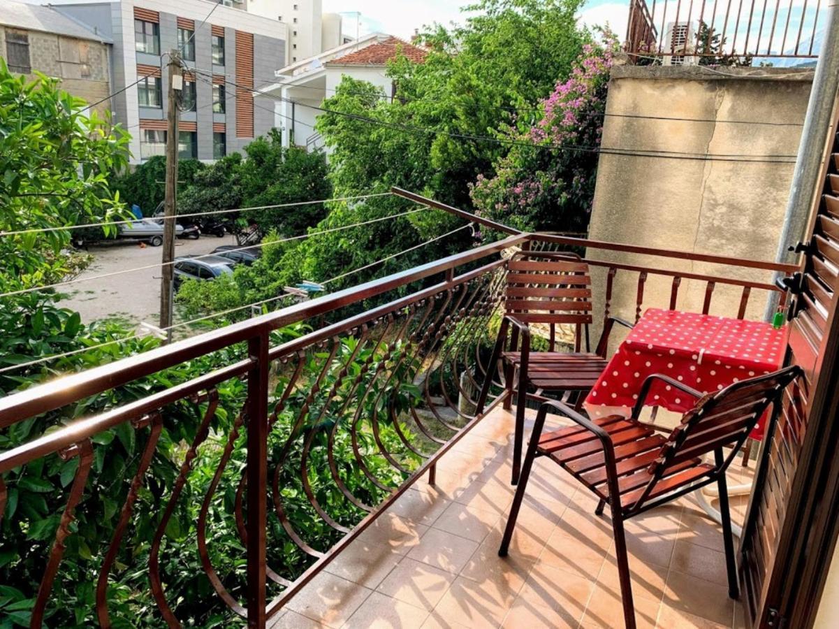Obradovic Rooms & Apartments Makarska Exterior photo